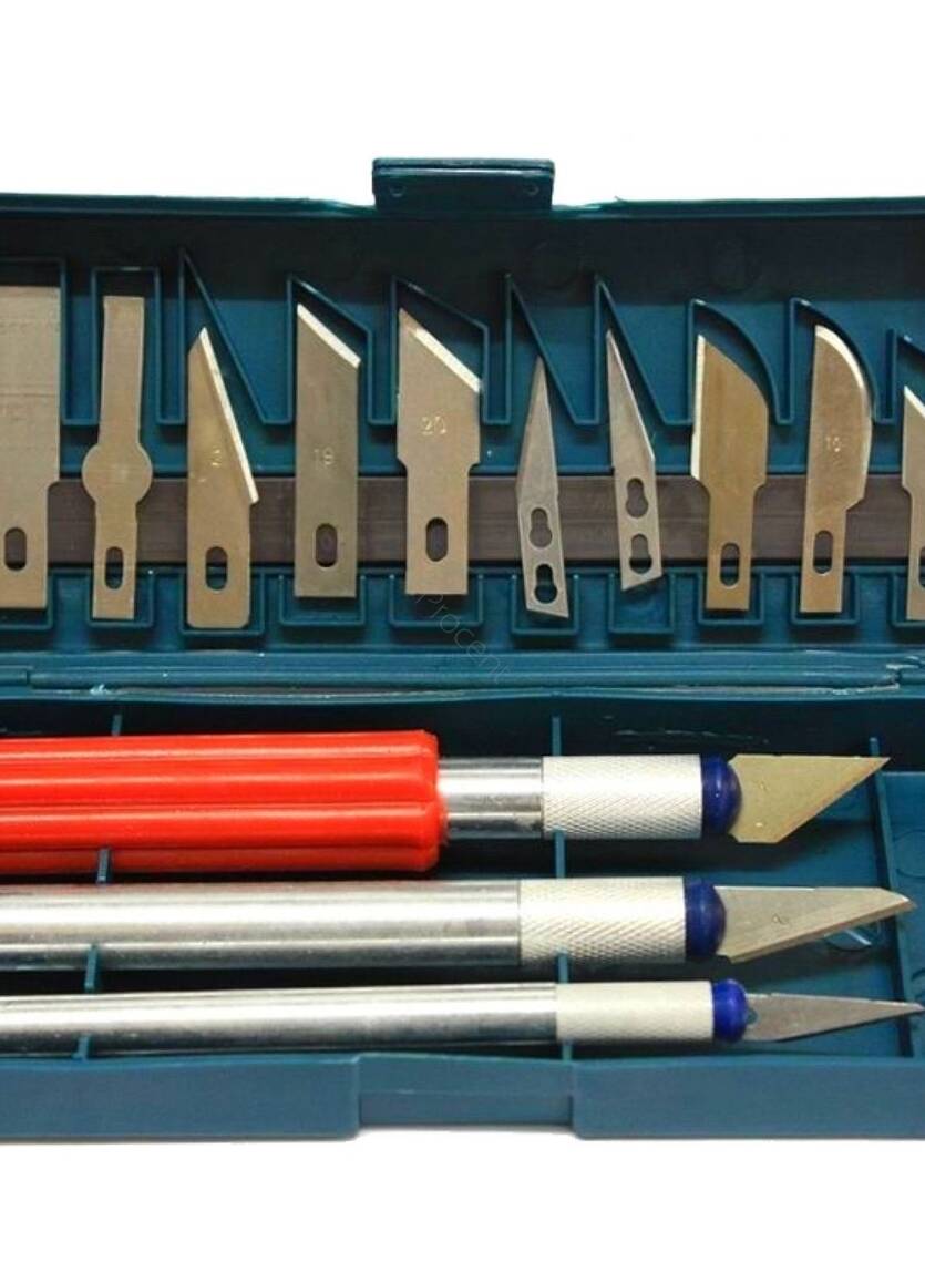 Zestaw nożyków i skalpeli modelarskich 13el. (100)